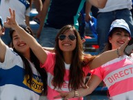 Hincha - Tribunera - Chica - Fanatica de la Barra: Los Cruzados • Club: Universidad Católica