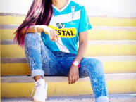 Hincha - Tribunera - Chica - Fanatica de la Barra: Los Cruzados • Club: Universidad Católica