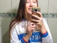 Hincha - Tribunera - Chica - Fanatica de la Barra: Los Cruzados • Club: Universidad Católica