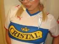 Hincha - Tribunera - Chica - Fanatica de la Barra: Los Cruzados • Club: Universidad Católica