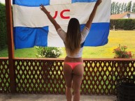 Hincha - Tribunera - Chica - Fanatica de la Barra: Los Cruzados • Club: Universidad Católica