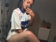 Hincha - Tribunera - Chica - Fanatica de la Barra: Los Cruzados • Club: Universidad Católica