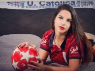 Hincha - Tribunera - Chica - Fanatica de la Barra: Los Cruzados • Club: Universidad Católica