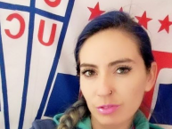 Hincha - Tribunera - Chica - Fanatica de la Barra: Los Cruzados • Club: Universidad Católica