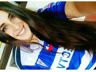 Hincha - Tribunera - Chica - Fanatica de la Barra: Los Cruzados • Club: Universidad Católica