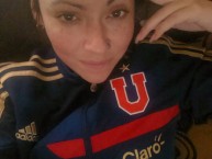 Hincha - Tribunera - Chica - Fanatica de la Barra: Los de Abajo • Club: Universidad de Chile - La U