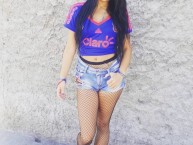 Hincha - Tribunera - Chica - Fanatica de la Barra: Los de Abajo • Club: Universidad de Chile - La U