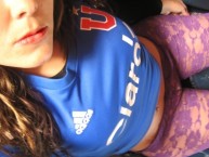 Hincha - Tribunera - Chica - Fanatica de la Barra: Los de Abajo • Club: Universidad de Chile - La U