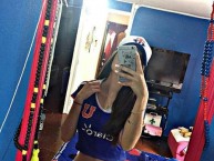 Hincha - Tribunera - Chica - Fanatica de la Barra: Los de Abajo • Club: Universidad de Chile - La U