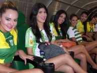 Hincha - Tribunera - Chica - Fanatica de la Barra: Los de Siempre • Club: Oriente Petrolero