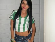 Hincha - Tribunera - Chica - Fanatica de la Barra: Los del Sur • Club: Atlético Nacional • País: Colombia