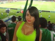 Hincha - Tribunera - Chica - Fanatica de la Barra: Los del Sur • Club: Atlético Nacional