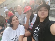 Hincha - Tribunera - Chica - "LDR" Fanatica de la Barra: Los Demonios Rojos • Club: Caracas