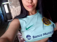 Hincha - Tribunera - Chica - Fanatica de la Barra: Los Guerreros • Club: Rosario Central