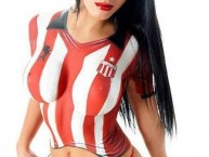 Hincha - Tribunera - Chica - Fanatica de la Barra: Los Leales • Club: Estudiantes de La Plata