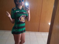 Hincha - Tribunera - Chica - Fanatica de la Barra: Los Pibes de Chicago • Club: Nueva Chicago