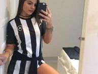 Hincha - Tribunera - Chica - Fanatica de la Barra: Loucos pelo Botafogo • Club: Botafogo • País: Brasil