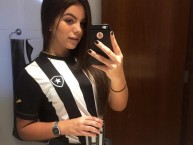 Hincha - Tribunera - Chica - Fanatica de la Barra: Loucos pelo Botafogo • Club: Botafogo • País: Brasil