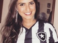 Hincha - Tribunera - Chica - Fanatica de la Barra: Loucos pelo Botafogo • Club: Botafogo • País: Brasil