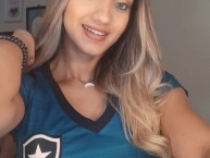 Hincha - Tribunera - Chica - Fanatica de la Barra: Loucos pelo Botafogo • Club: Botafogo • País: Brasil