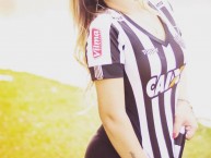 Hincha - Tribunera - Chica - Fanatica de la Barra: Movimento 105 Minutos • Club: Atlético Mineiro