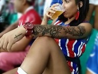 Hincha - Tribunera - Chica - Fanatica de la Barra: Movimento Turma Tricolor • Club: Bahia