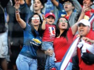 Hincha - Tribunera - Chica - Fanatica de la Barra: Muerte Blanca • Club: LDU