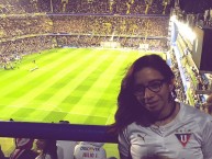 Hincha - Tribunera - Chica - Fanatica de la Barra: Muerte Blanca • Club: LDU