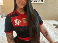 Hincha - Tribunera - Chica - Fanatica de la Barra: Nação 12 • Club: Flamengo