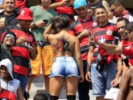 Hincha - Tribunera - Chica - Fanatica de la Barra: Nação 12 • Club: Flamengo • País: Brasil