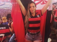 Hincha - Tribunera - Chica - Fanatica de la Barra: Nação 12 • Club: Flamengo