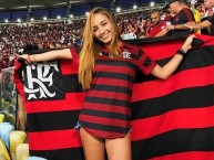 Hincha - Tribunera - Chica - Fanatica de la Barra: Nação 12 • Club: Flamengo • País: Brasil