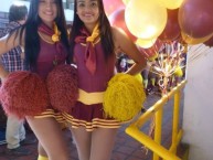 Hincha - Tribunera - Chica - Fanatica de la Barra: Revolución Vinotinto Sur • Club: Tolima