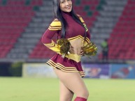 Hincha - Tribunera - Chica - Fanatica de la Barra: Revolución Vinotinto Sur • Club: Tolima