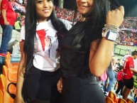 Hincha - Tribunera - Chica - Fanatica de la Barra: Rexixtenxia Norte • Club: Independiente Medellín