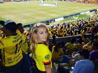 Hincha - Tribunera - Chica - Fanatica de la Barra: Sur Oscura • Club: Barcelona Sporting Club