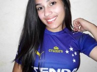 Hincha - Tribunera - Chica - Fanatica de la Barra: Torcida Fanáti-Cruz • Club: Cruzeiro