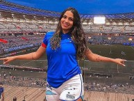 Hincha - Tribunera - Chica - Fanatica de la Barra: Torcida Fanáti-Cruz • Club: Cruzeiro