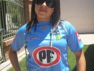 Hincha - Tribunera - Chica - Fanatica de la Barra: Trinchera Celeste • Club: O'Higgins