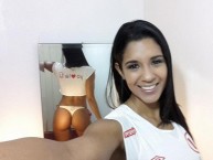 Hincha - Tribunera - Chica - Fanatica de la Barra: Trinchera Norte • Club: Universitario de Deportes