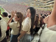 Hincha - Tribunera - Chica - Fanatica de la Barra: Trinchera Norte &bull; Club: Universitario de Deportes &bull; País: Peru