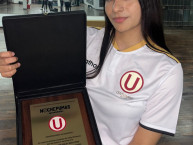 Hincha - Tribunera - Chica - "IG: @camilarojasb_" Fanatica de la Barra: Trinchera Norte &bull; Club: Universitario de Deportes &bull; País: Peru