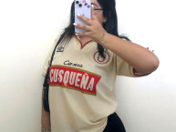 Hincha - Tribunera - Chica - "IG: @kanyesita_" Fanatica de la Barra: Trinchera Norte &bull; Club: Universitario de Deportes &bull; País: Peru