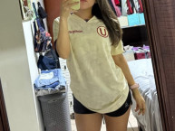 Hincha - Tribunera - Chica - "IG: @alelopez94u" Fanatica de la Barra: Trinchera Norte &bull; Club: Universitario de Deportes &bull; País: Peru
