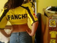 Hincha - Tribunera - Chica - Fanatica de la Barra: Ultra Kanaria • Club: San Luis de Quillota