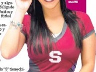 Hincha - Tribunera - Chica - Fanatica de la Barra: Ultra Morada • Club: Saprissa