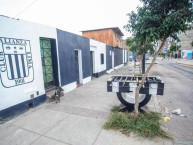 Mural - Graffiti - Pintada - "TODAS LAS SANGRES - ALIANZA LIMA" Mural de la Barra: Comando SVR &bull; Club: Alianza Lima