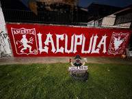 Mural - Graffiti - Pintadas - Mural de la Barra: Disturbio Rojo Bogotá &bull; Club: América de Cáli &bull; País: Colombia