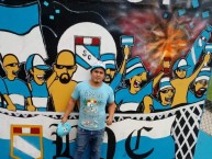 Mural - Graffiti - Pintada - Mural de la Barra: Extremo Celeste • Club: Sporting Cristal