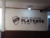 Mural - Graffiti - Pintada - Mural de la Barra: La Banda Más Fiel • Club: Atlético Platense